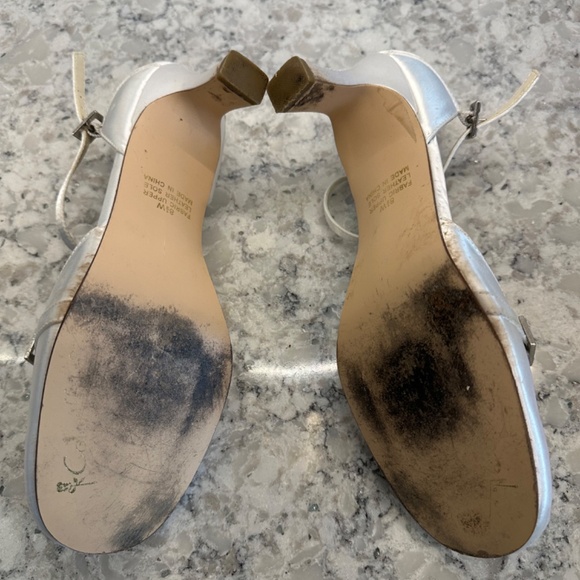 Halloween Costume white satin Wedding Bride Shoes sz 8-1/2 W size 8.5 W - Picture 10 of 14